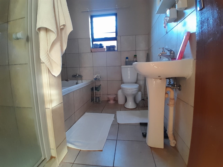 2 Bedroom Property for Sale in Kathu Northern Cape